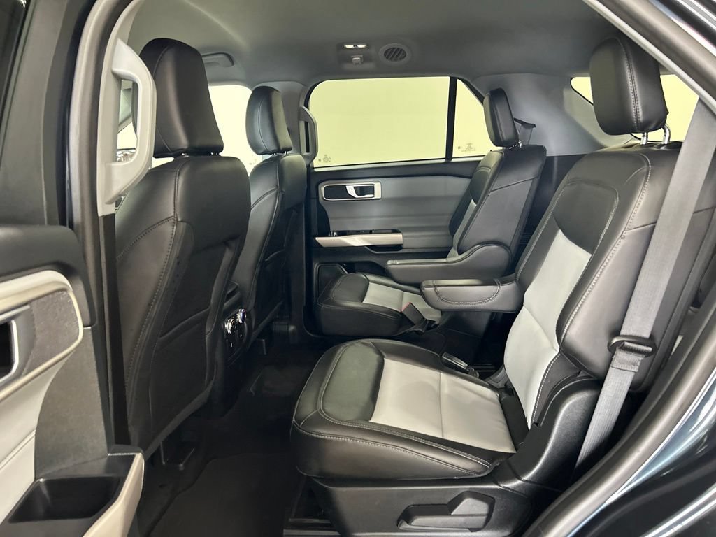 Certified 2023 Ford Explorer XLT w/ Equipment Group 202A AWD/4WD image 25