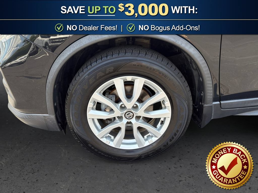 Used 2020 Nissan Rogue SV FWD image 13