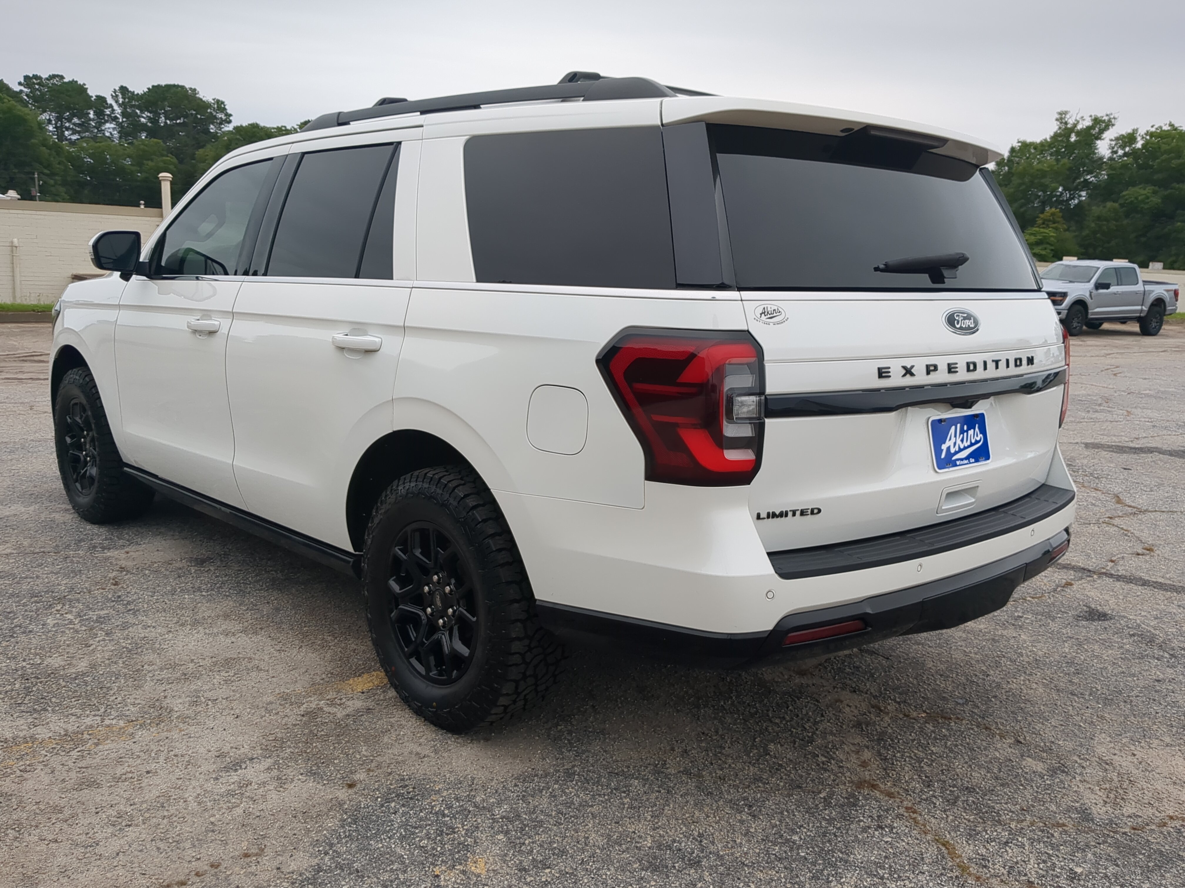 Certified 2022 Ford Expedition Limited AWD/4WD image 5