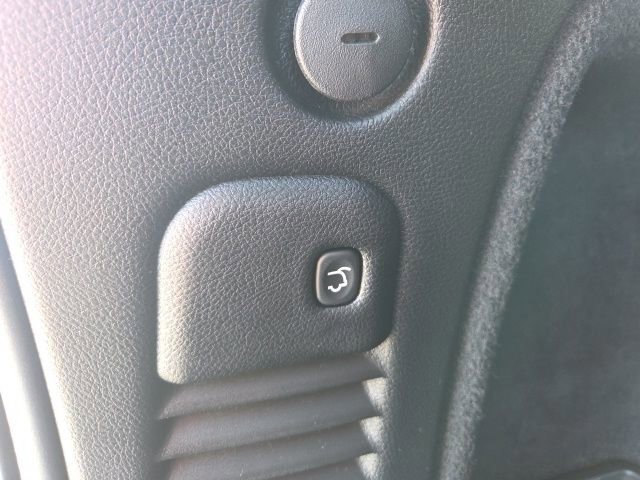 Used 2024 Dodge Durango R/T w/ Tow 'N Go Package AWD/4WD image 15