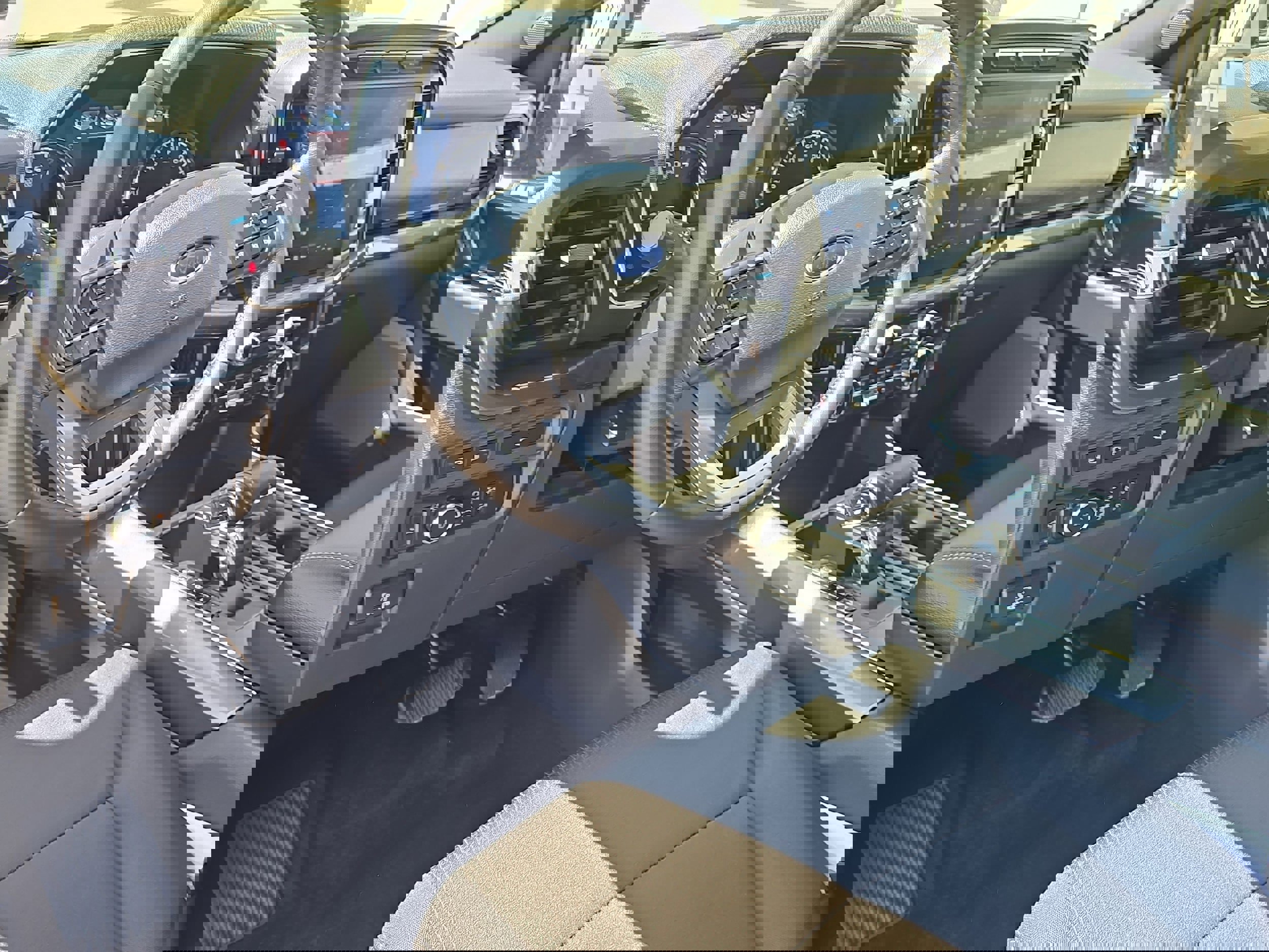 Certified 2022 Ford F150 XLT w/ Equipment Group 302A High image 23