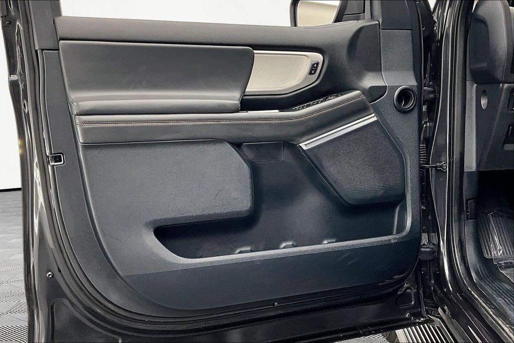 Certified 2025 Ford Expedition Active AWD/4WD image 23