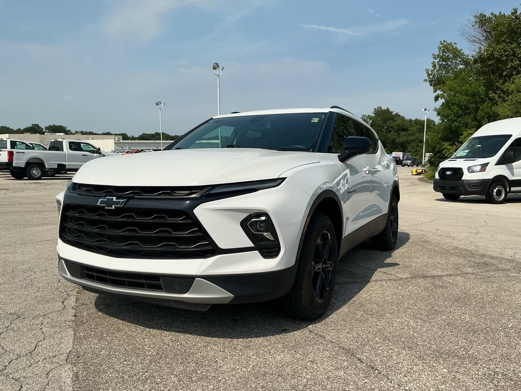 Used 2024 Chevrolet Blazer LT w/ Convenience Package FWD image 1