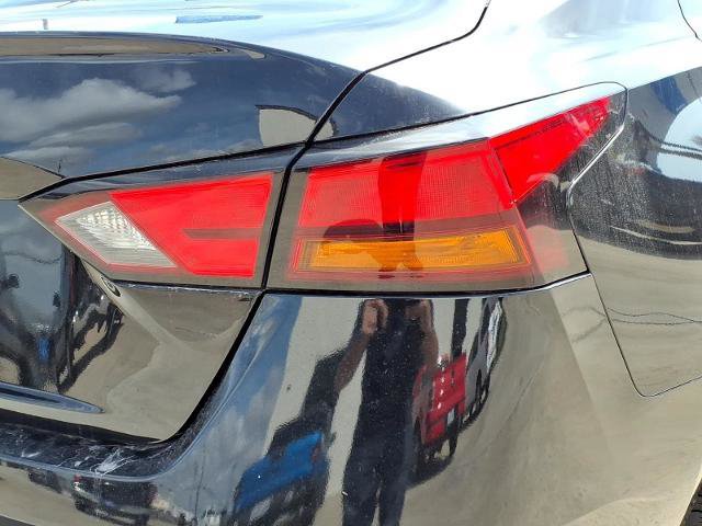 Used 2022 Nissan Altima 2.5 S image 12