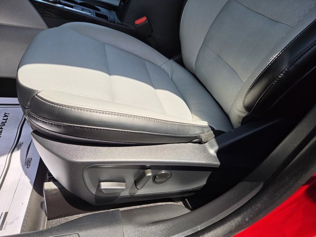 Certified 2026 Ford Escape SE FWD image 27
