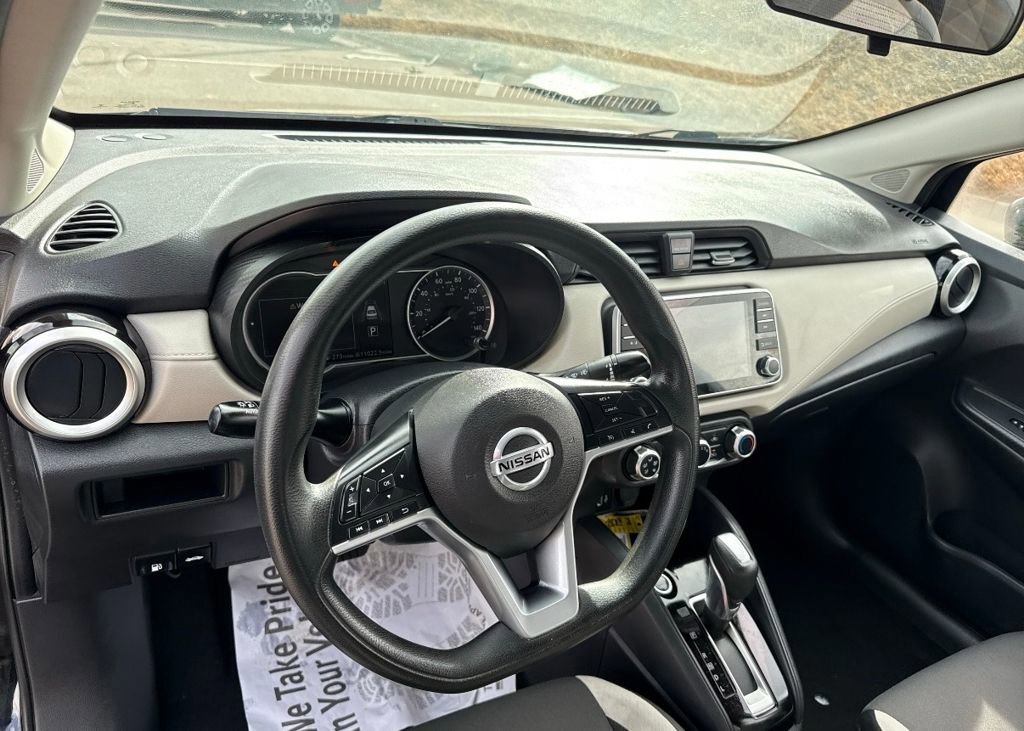 Used 2021 Nissan Versa SV image 15