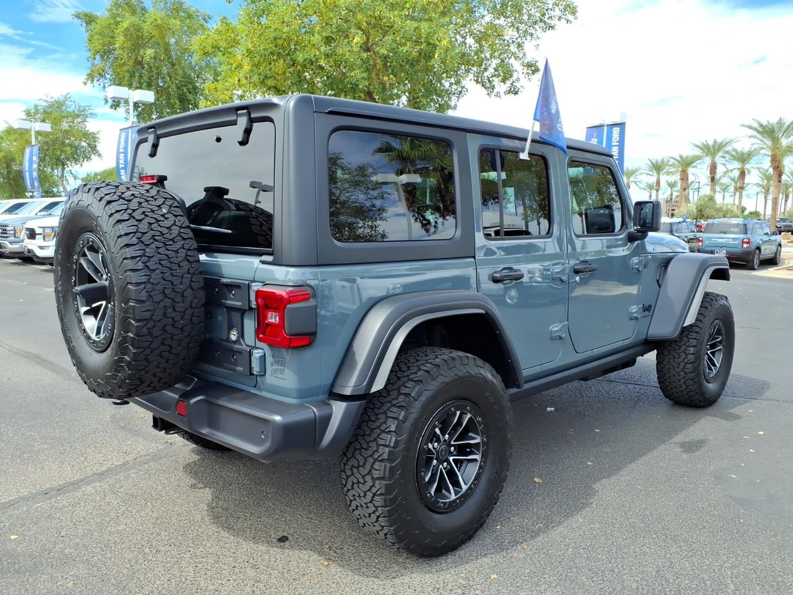 Used 2026 Jeep Wrangler Unlimited Sport AWD/4WD image 4