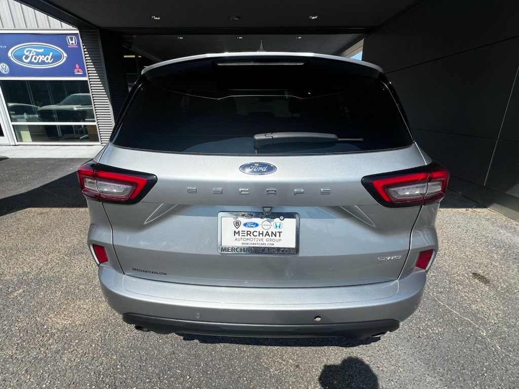 Certified 2023 Ford Escape ST-Line Select w/ Tech Pack #1 AWD/4WD image 8