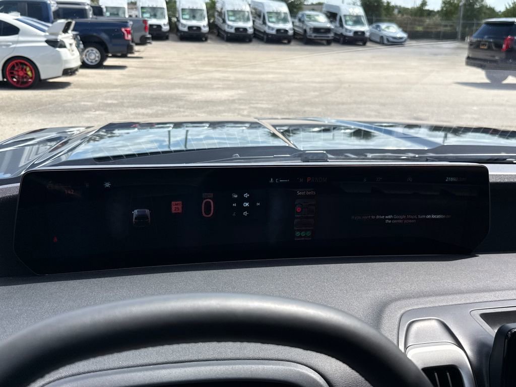 Certified 2025 Ford Expedition Active image 17