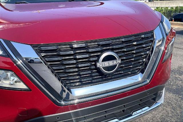 Used 2023 Nissan Rogue Platinum FWD image 30