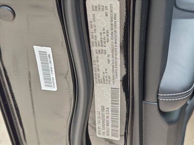 Used 2025 Jeep Grand Cherokee L Altitude AWD/4WD image 26