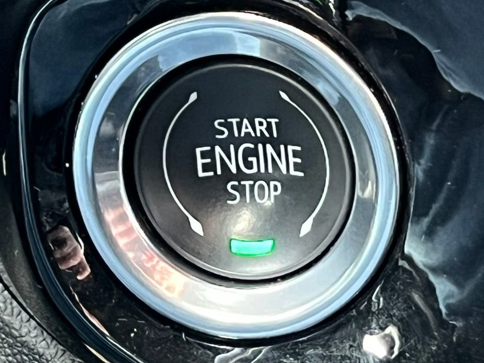 Used 2025 Chevrolet Silverado 2500 LT w/ Convenience Package image 35