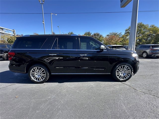 Certified 2022 Ford Expedition Max Platinum image 7