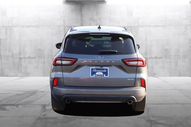 Certified 2024 Ford Escape ST-Line image 4
