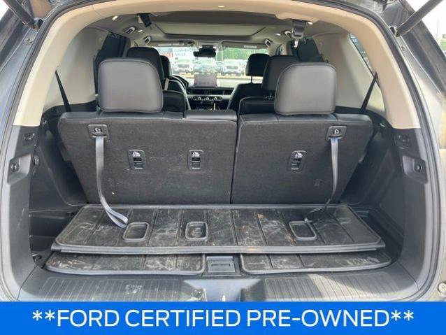 Used 2024 Honda Pilot Touring image 23