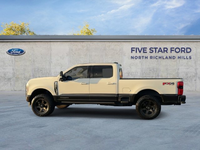 Certified 2025 Ford F250 King Ranch w/ FX4 Off-Road Package AWD/4WD image 5