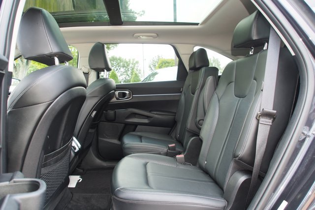 Used 2025 Kia Sorento EX w/ Panoramic Sunroof Package AWD/4WD image 20