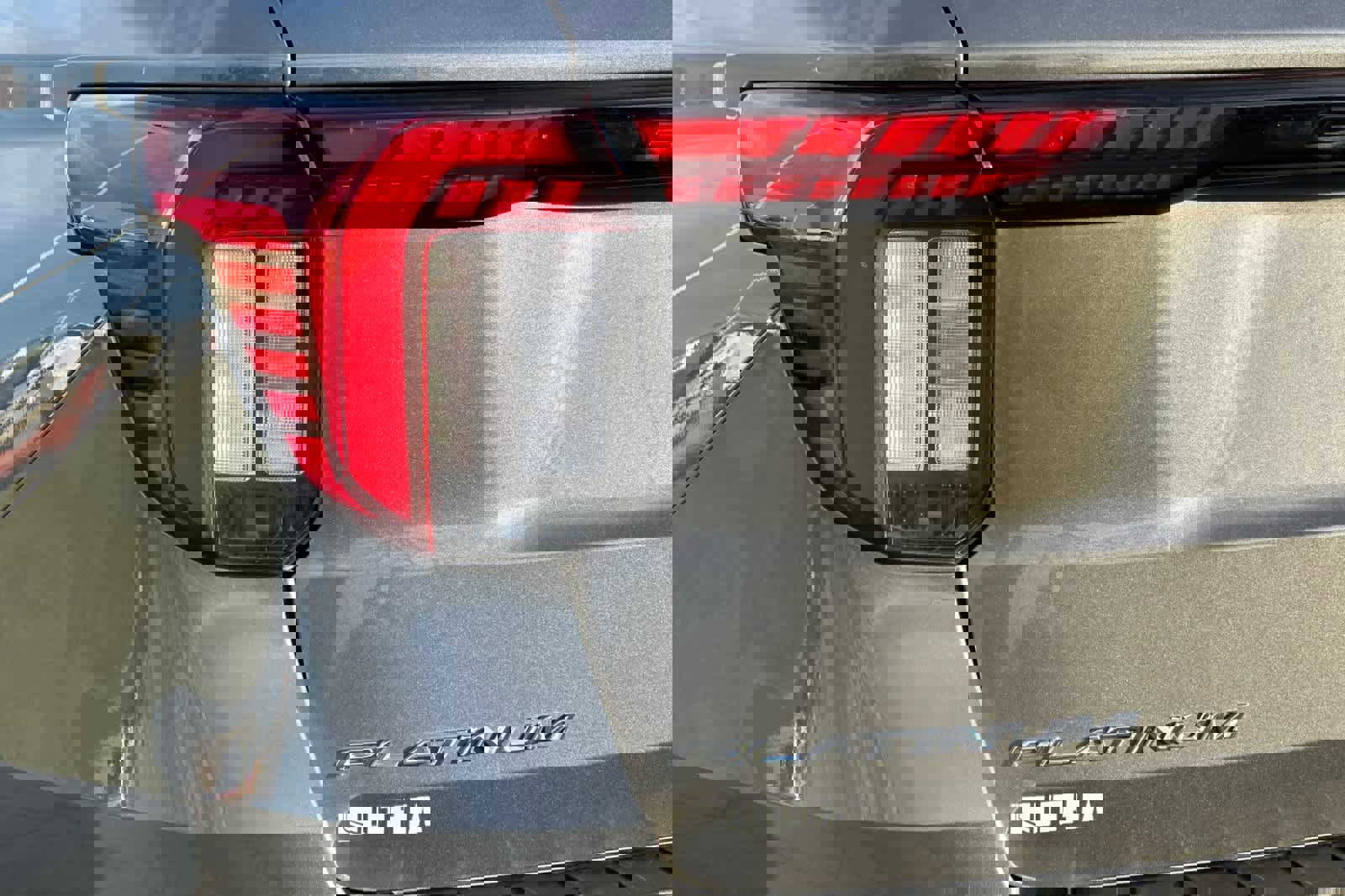 Certified 2025 Ford Explorer Platinum w/ Ultimate Package image 28