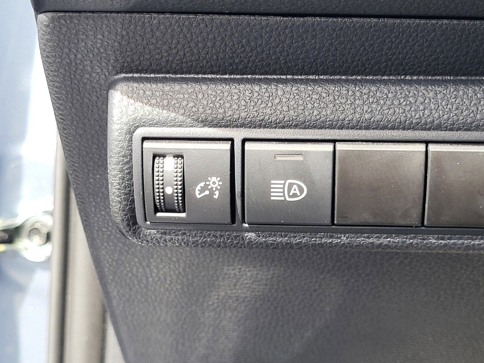 Used 2025 Toyota Corolla LE image 22