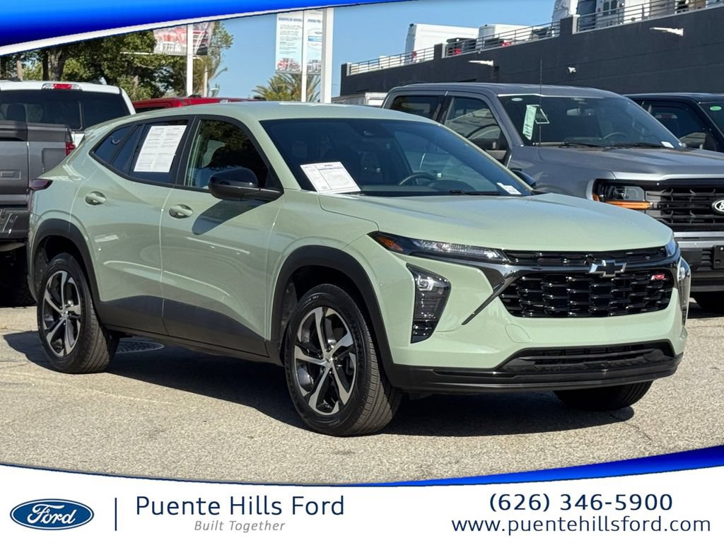 Used 2024 Chevrolet Trax RS