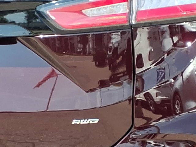 Certified 2024 Ford Edge Titanium w/ Equipment Group 301A AWD/4WD image 20