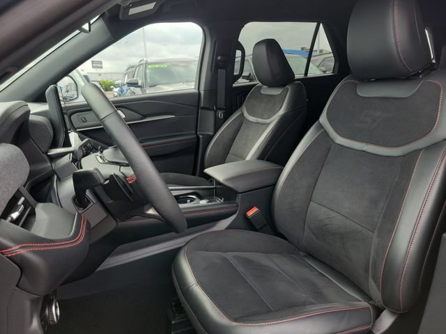 Certified 2025 Ford Explorer ST AWD/4WD image 19