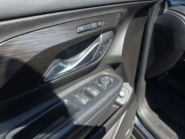 Used 2018 GMC Terrain SLT w/ Preferred Package AWD/4WD image 21