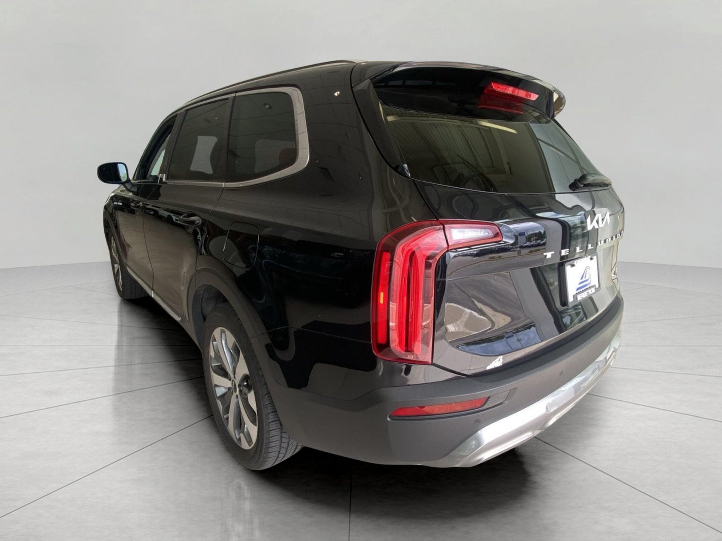 Used 2022 Kia Telluride EX w/ EX Premium Package FWD image 7