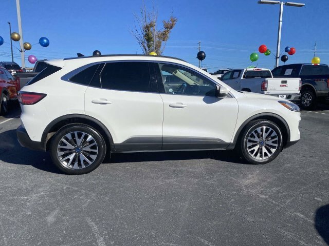 Certified 2020 Ford Escape Titanium AWD/4WD image 8