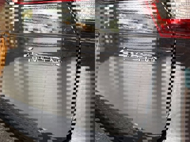 Used 2024 Volkswagen Tiguan SE image 17