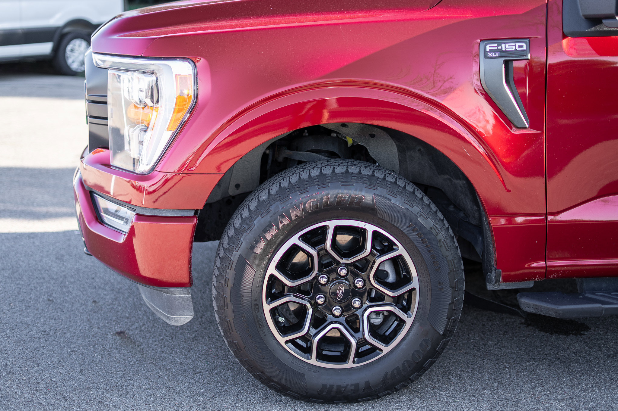 Certified 2022 Ford F150 XLT w/ Equipment Group 302A High image 10