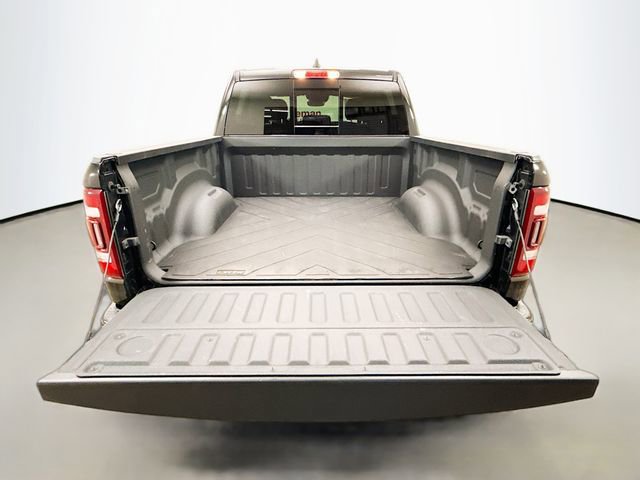 Used 2022 RAM 1500 Limited w/ Body-Colour Bumper Group AWD/4WD image 26
