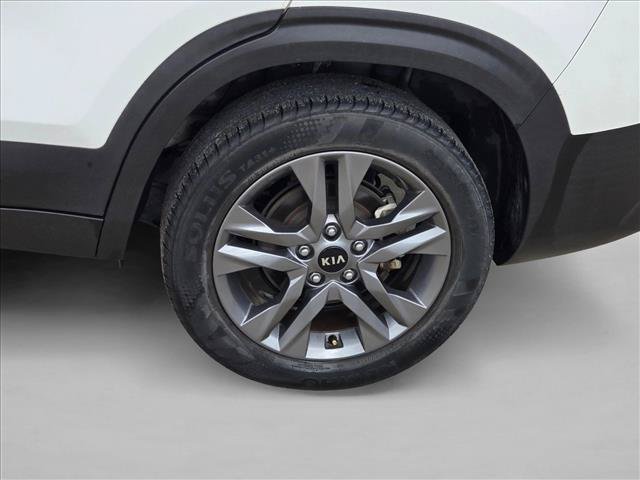 Used 2021 Kia Seltos S AWD/4WD image 7