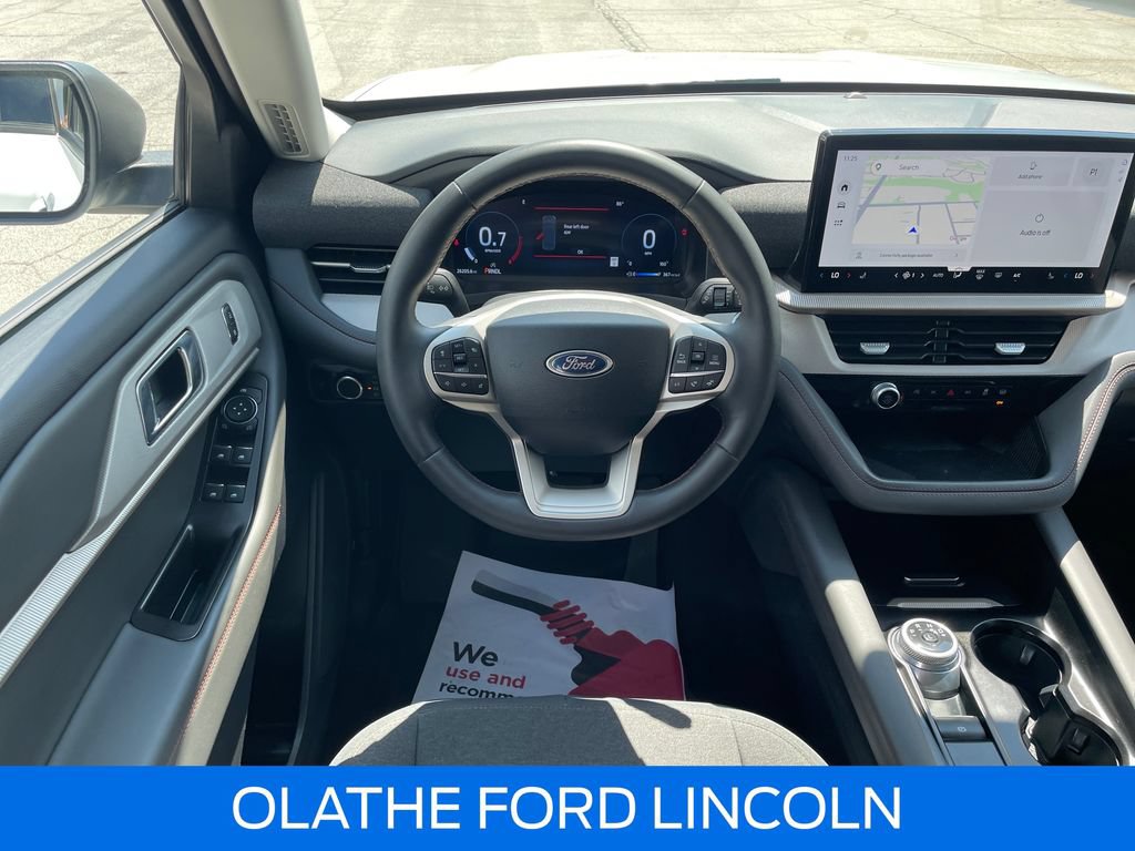 Certified 2025 Ford Explorer Active AWD/4WD image 16