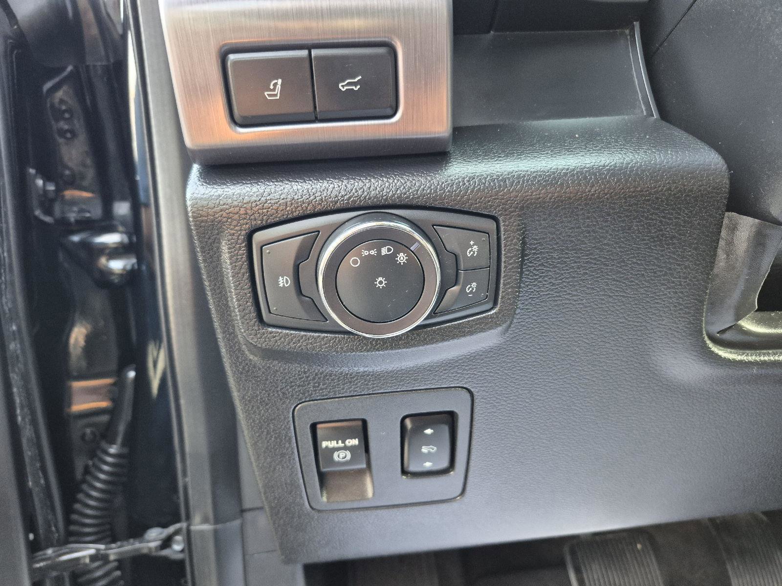 Certified 2018 Ford Expedition Max Platinum image 18