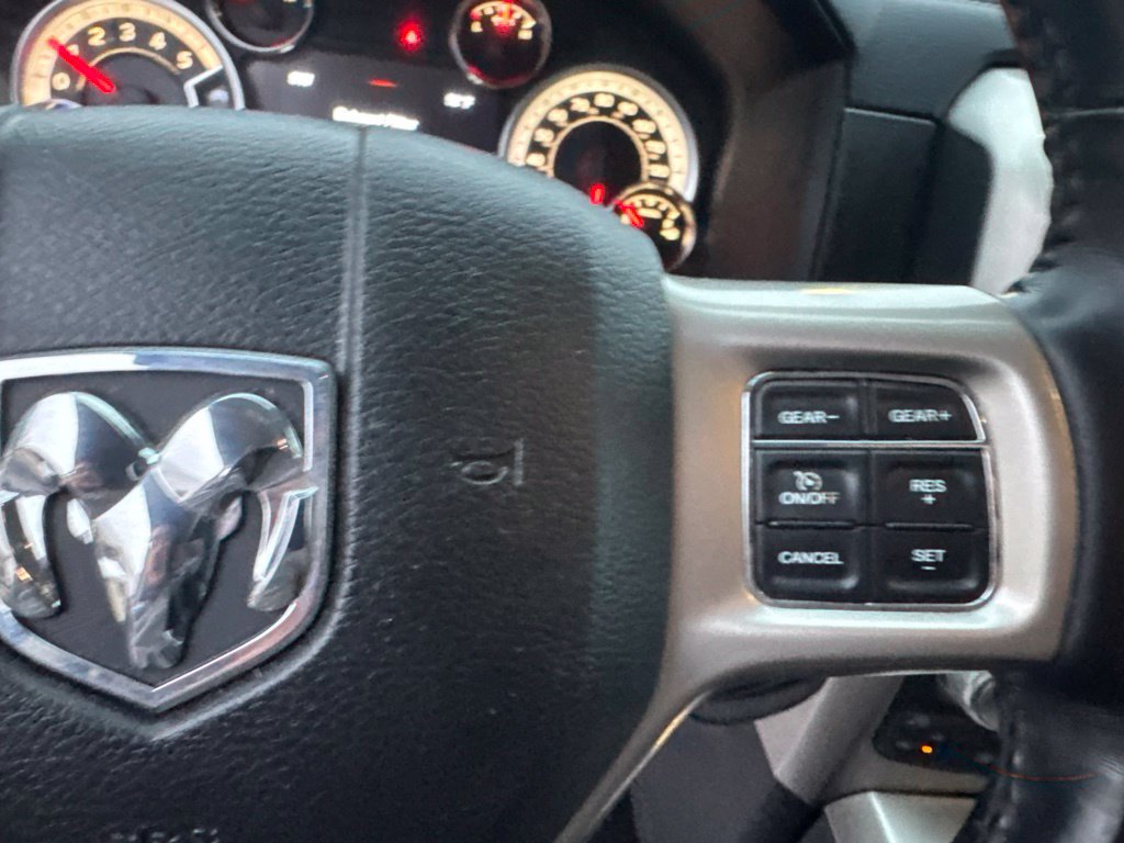 Used 2018 RAM 1500 Laramie w/ Convenience Group AWD/4WD image 15