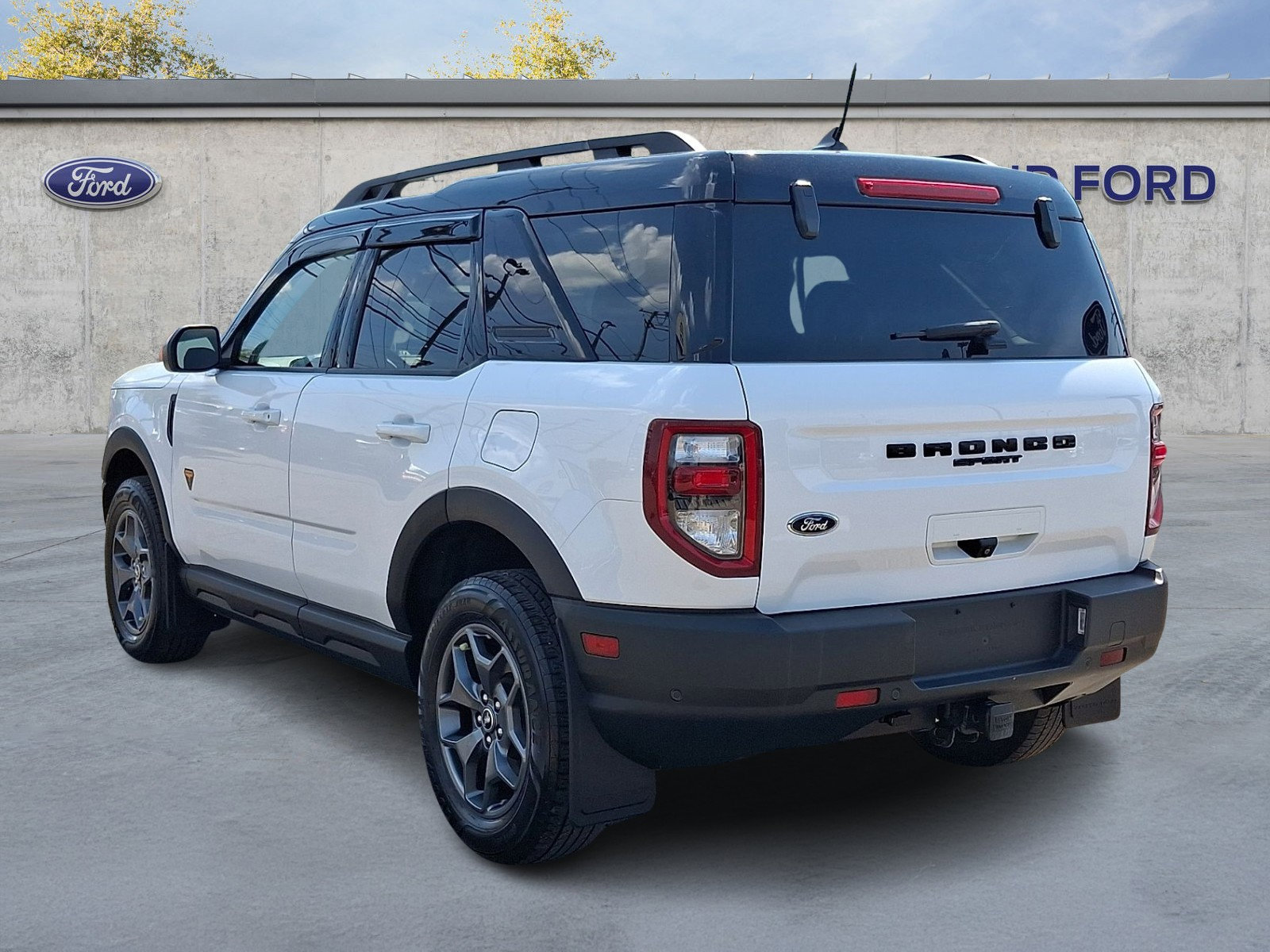 Certified 2021 Ford Bronco Sport Badlands w/ Badlands Package AWD/4WD image 4