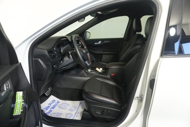 Certified 2023 Ford Escape ST-Line w/ Tech Pack #1 AWD/4WD image 25