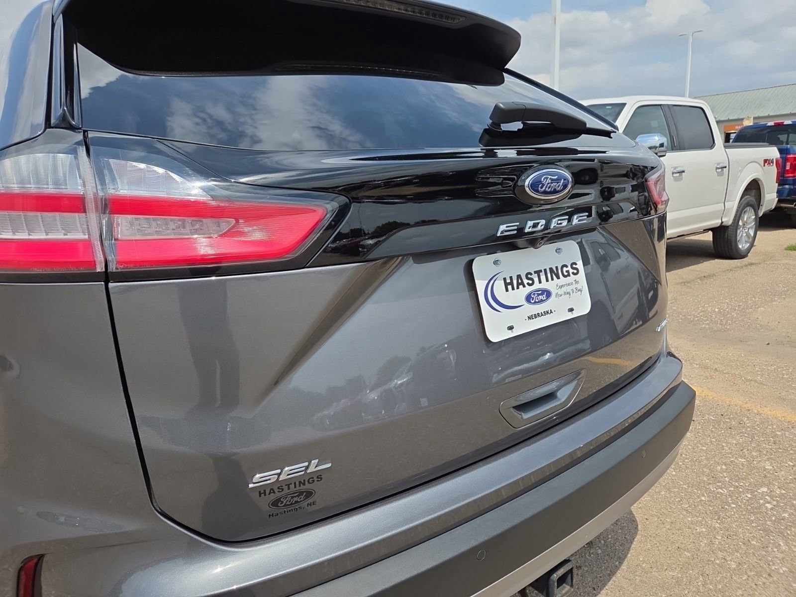 Certified 2022 Ford Edge SEL w/ Convenience Package AWD/4WD image 6