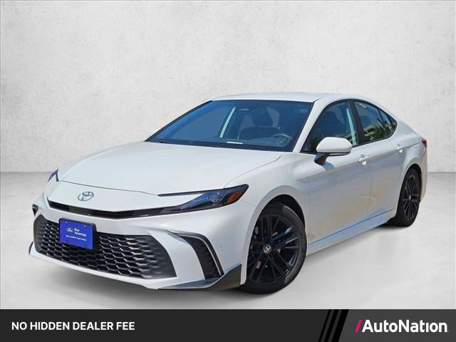 Used 2025 Toyota Camry SE w/ Convenience Package FWD image 1