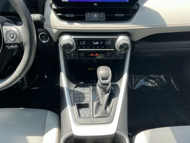Used 2025 Toyota RAV4 XLE Premium w/ Weather Package AWD/4WD image 15