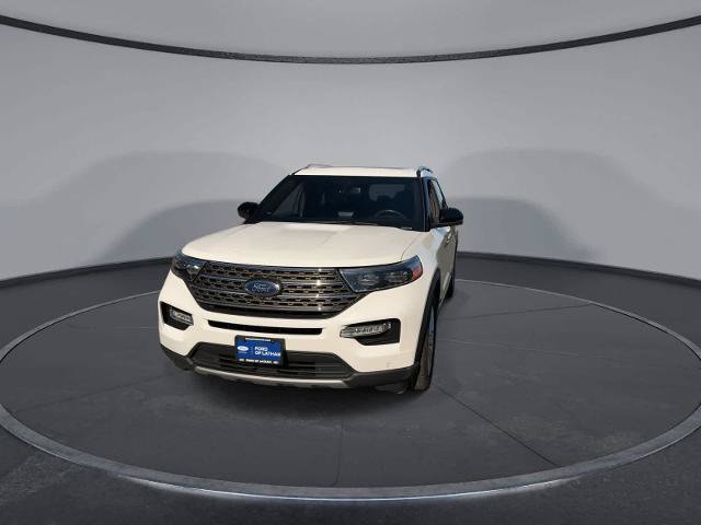 Certified 2022 Ford Explorer King Ranch w/ Premium Technology Package AWD/4WD image 3