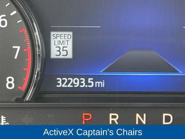 Certified 2022 Ford Explorer XLT w/ Equipment Group 202A image 25