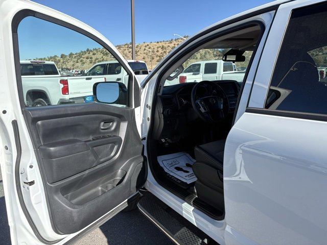 Used 2020 Nissan Titan S w/ S Utility Package image 24