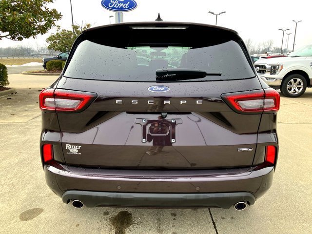 Certified 2023 Ford Escape ST-Line Select w/ Tech Pack #2 image 5
