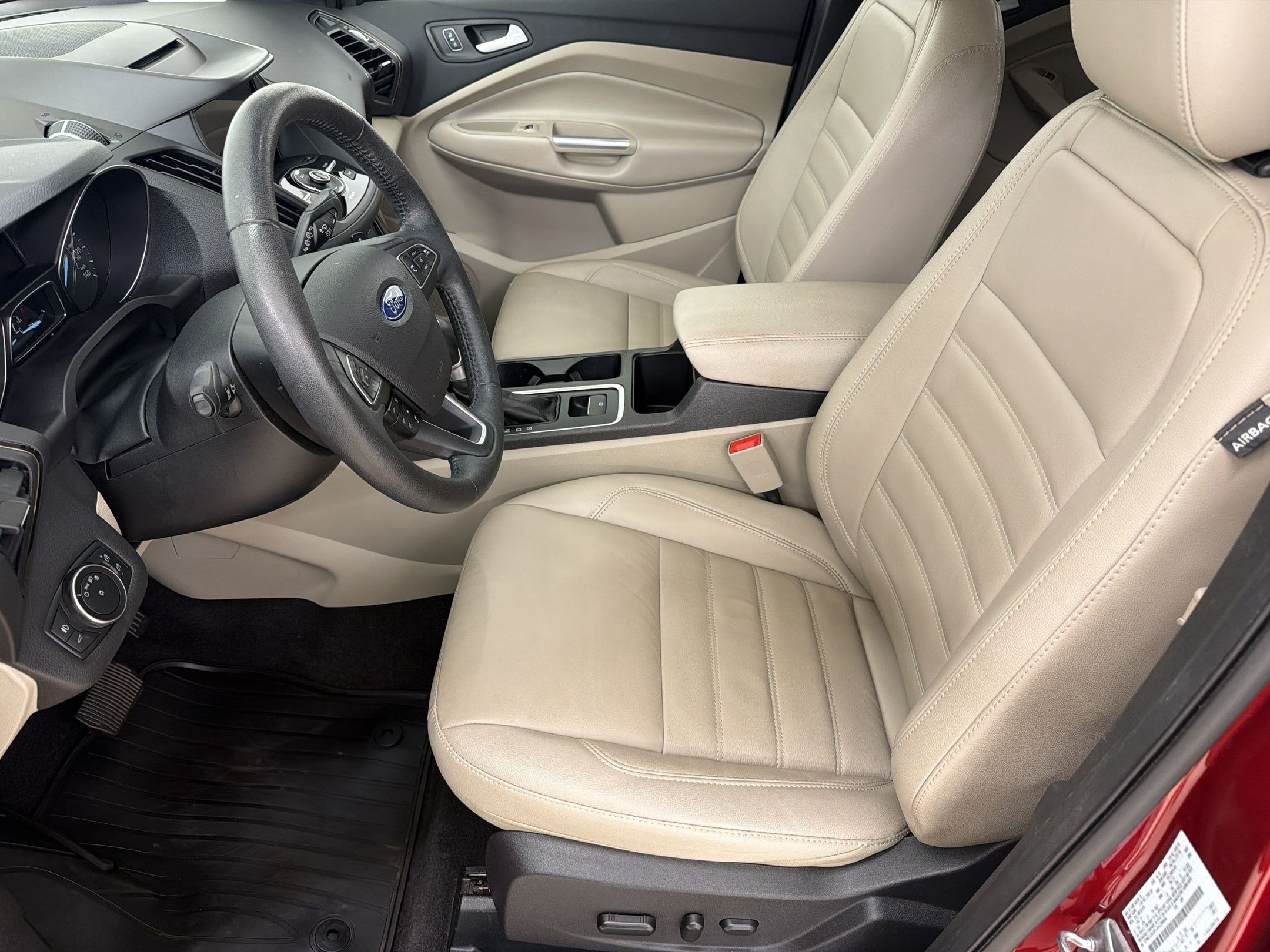 Certified 2018 Ford Escape Titanium w/ Ford Safe & Smart Package AWD/4WD image 5