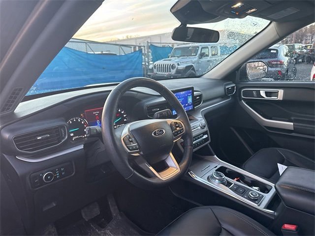 Certified 2023 Ford Explorer XLT w/ Equipment Group 202A image 13