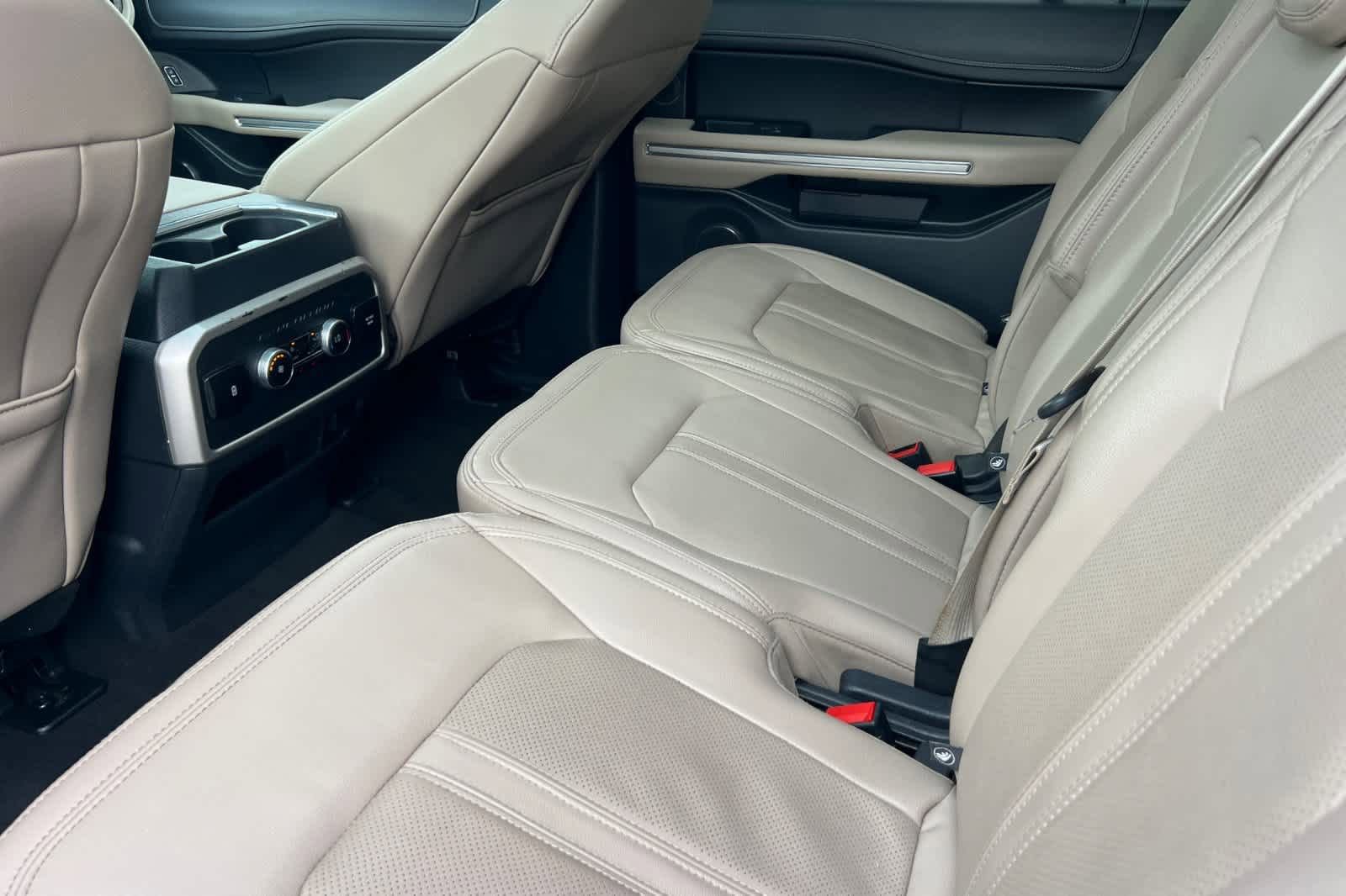 Certified 2024 Ford Expedition Max Limited image 4