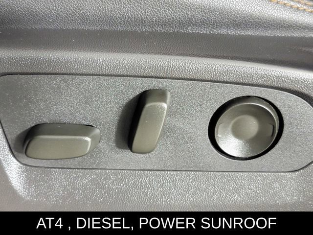 Used 2024 GMC Sierra 1500 AT4 w/ Technology Package AWD/4WD image 14