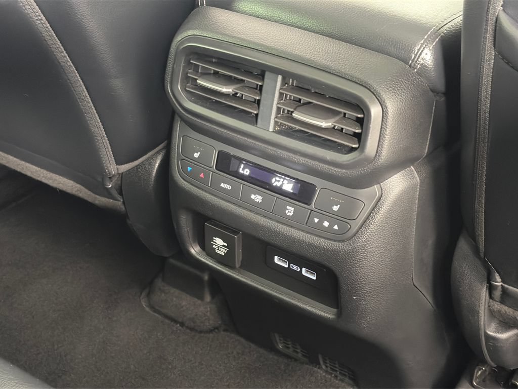 Used 2023 Honda Pilot Elite image 30